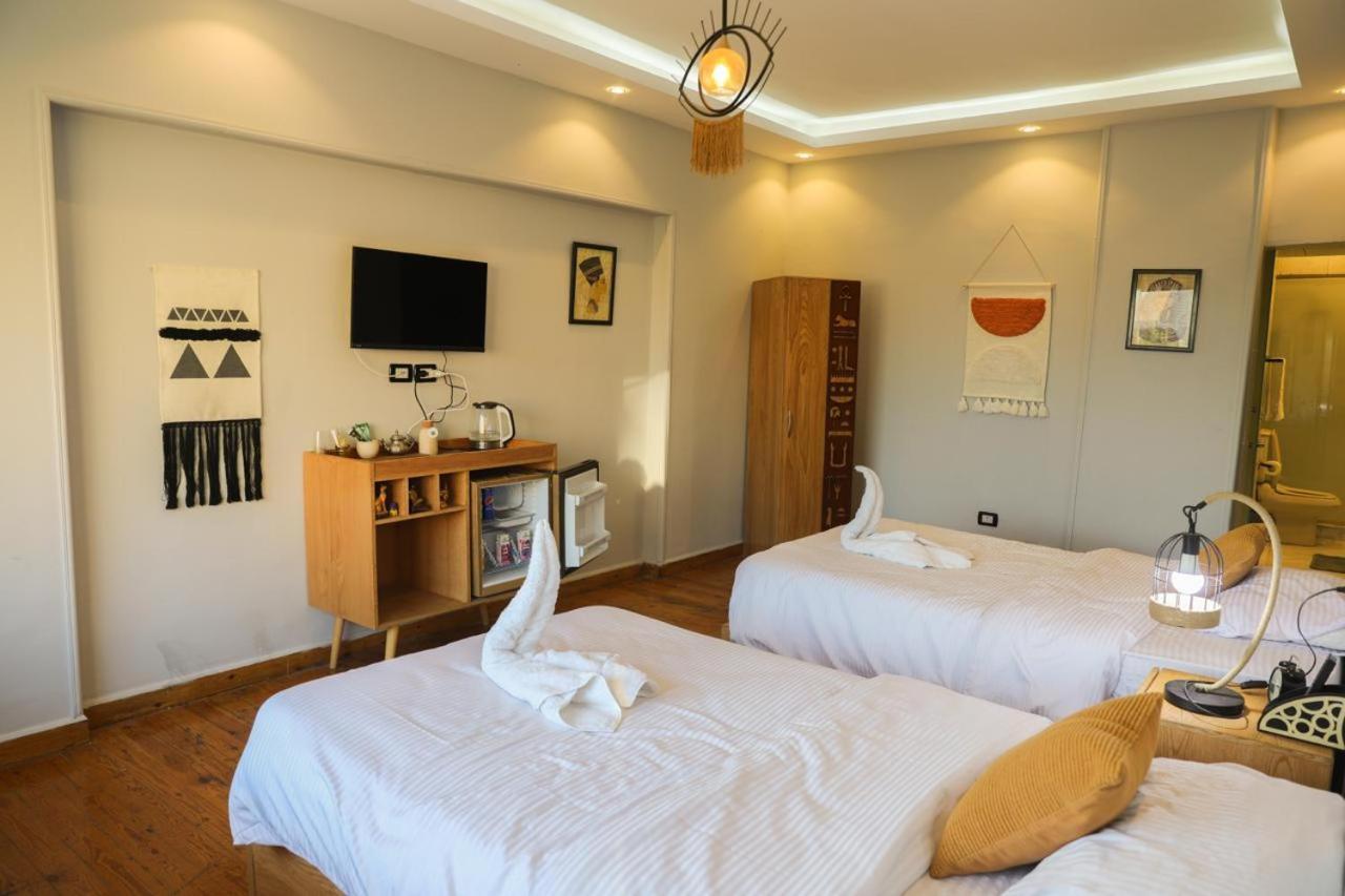 קהיר King Tout Hotel Pyramids View מראה חיצוני תמונה